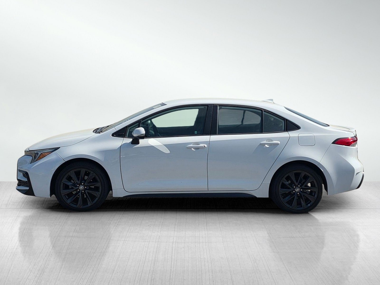 2024 Toyota Corolla SE photo 3