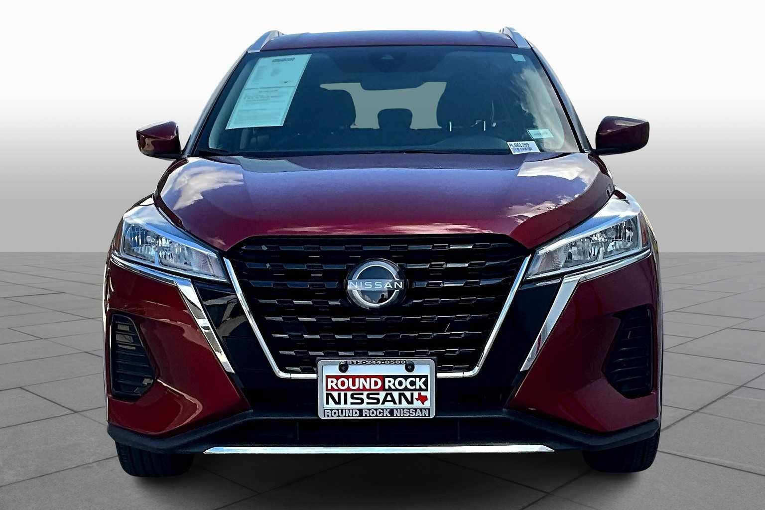 2023 Nissan Kicks SV photo 2