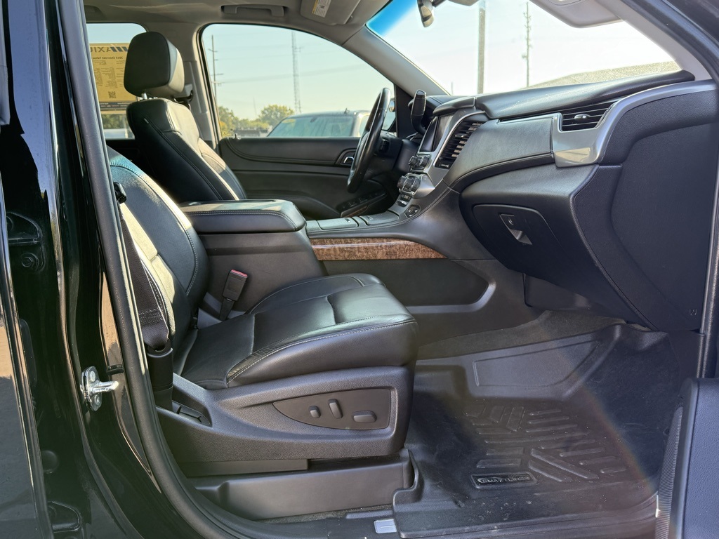 2015 Chevrolet Tahoe LTZ photo 30