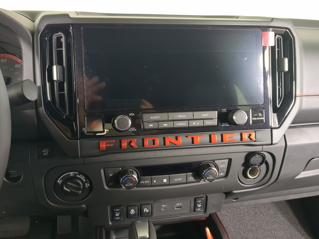 2026 Nissan Frontier PRO-4X photo 22