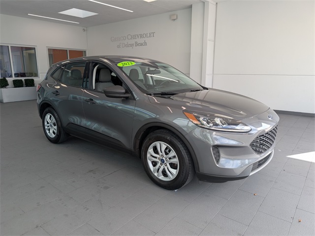 2022 Ford Escape S photo 2