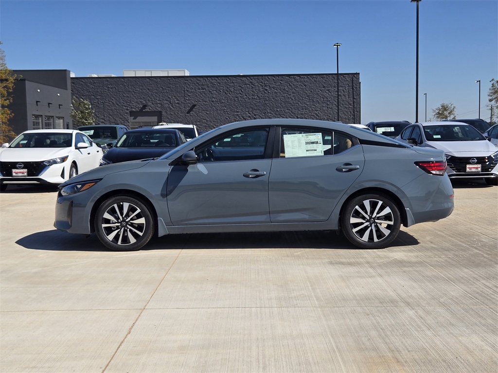2025 Nissan Sentra SV photo 3