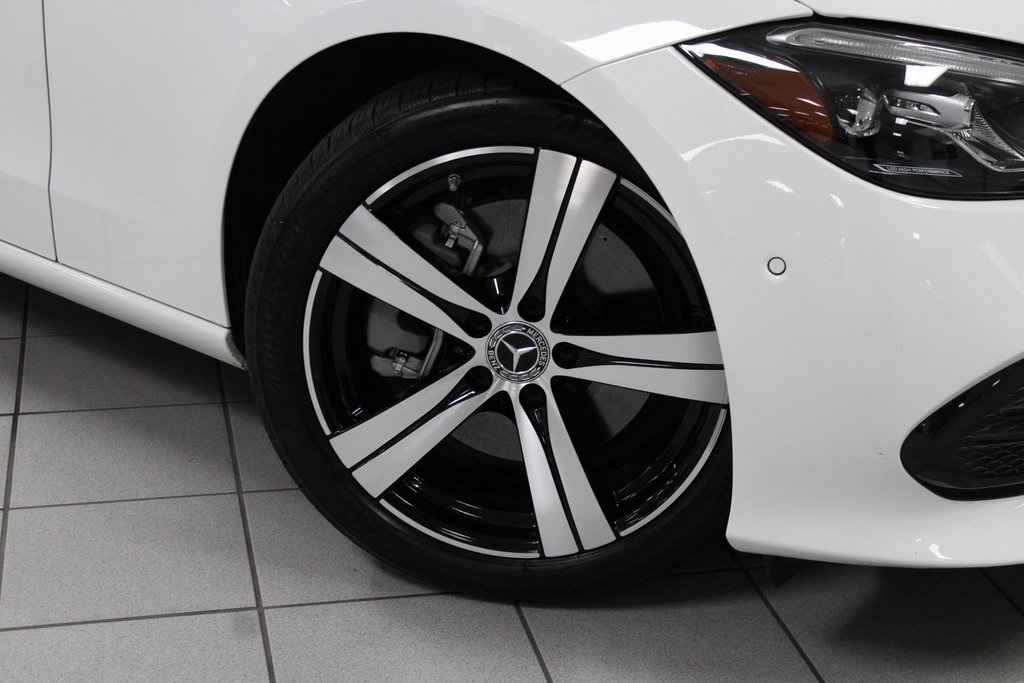 2025 Mercedes Benz C 300 4MATIC photo 3