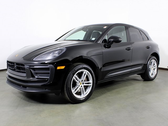 2023 Porsche Macan Base