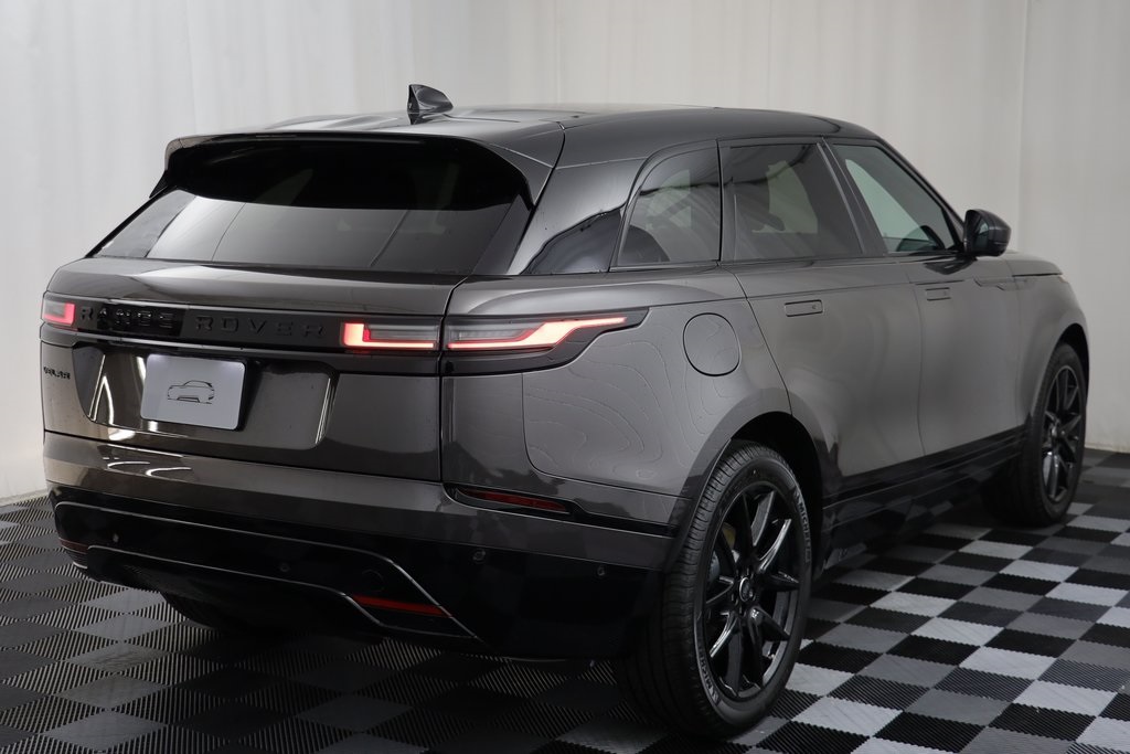 2026 Land Rover Range Rover Velar SE photo 15