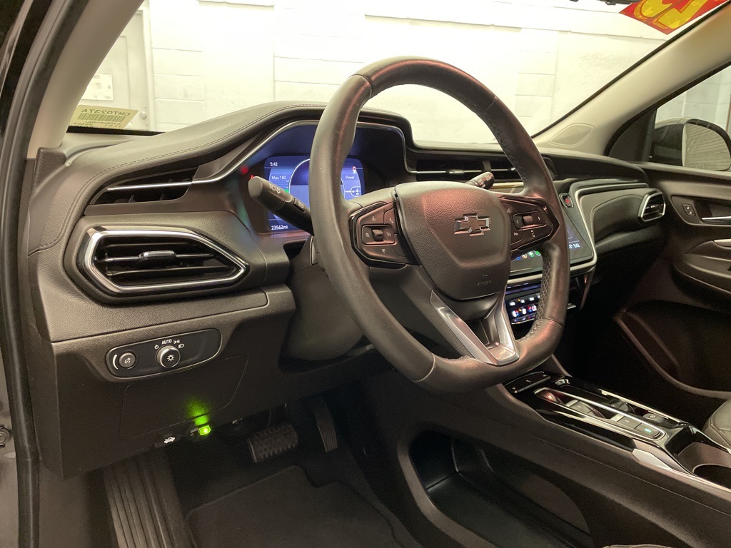 2023 Chevrolet Bolt EUV Premier photo 16