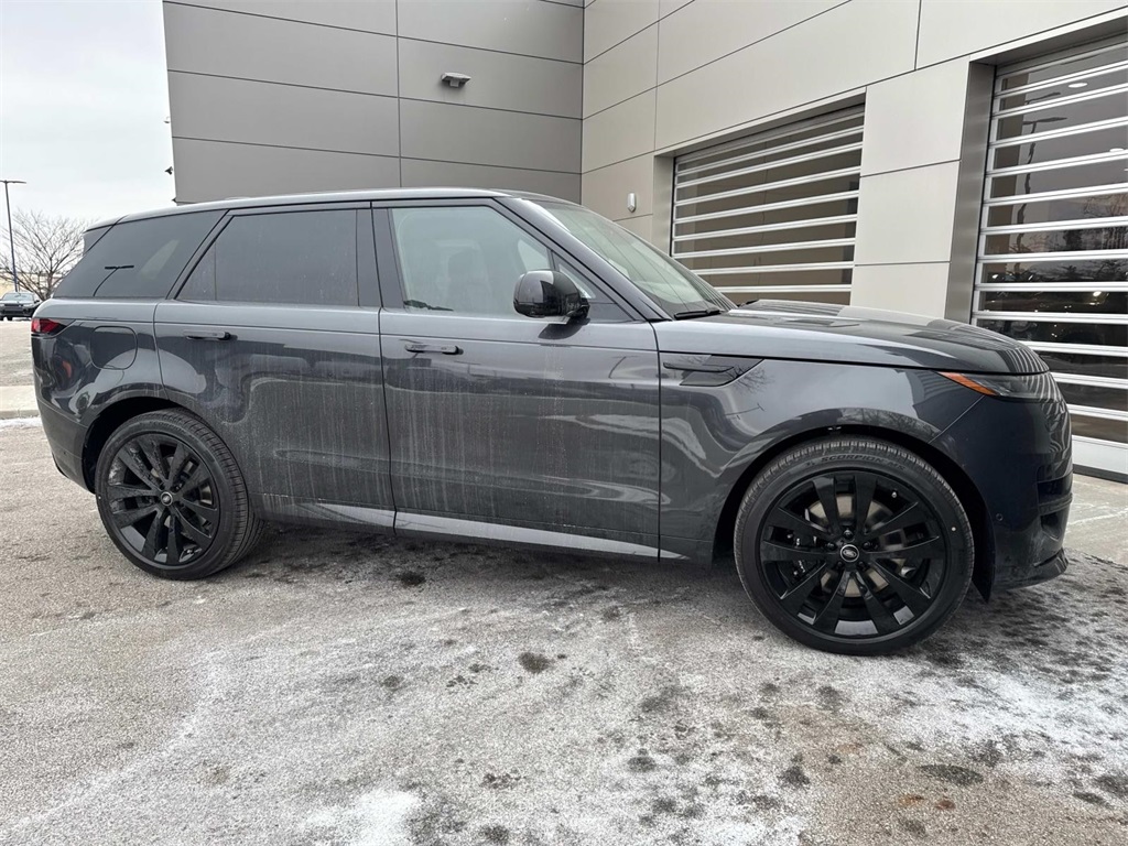 2025 Land Rover Range Rover Sport SE photo 8