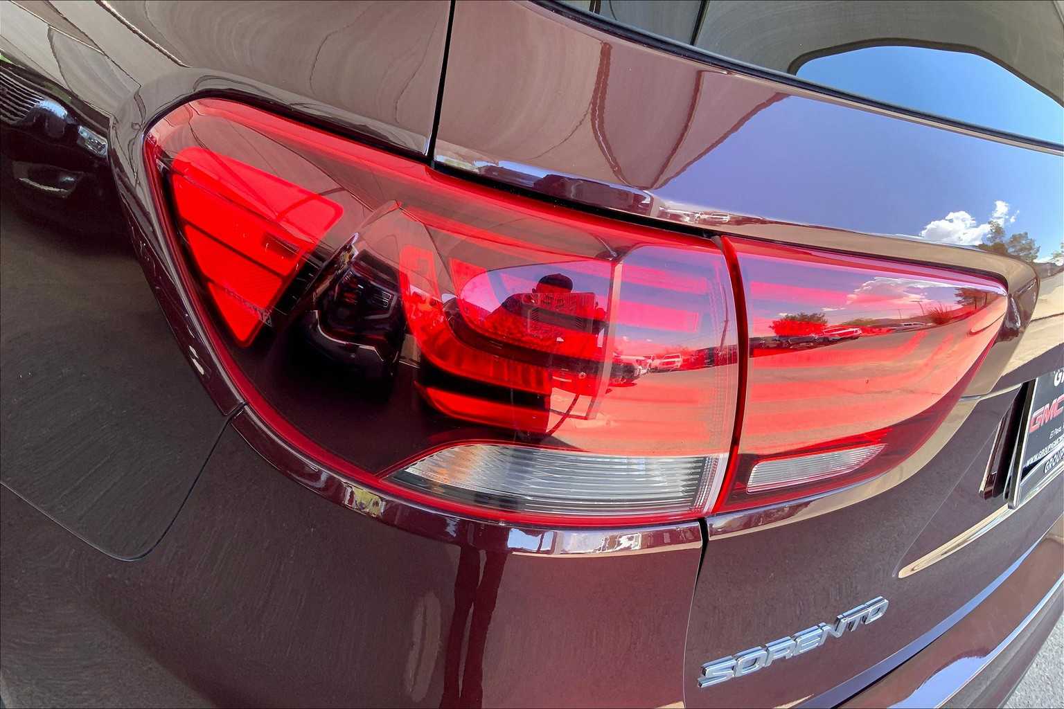 2019 Kia Sorento S V6 photo 26