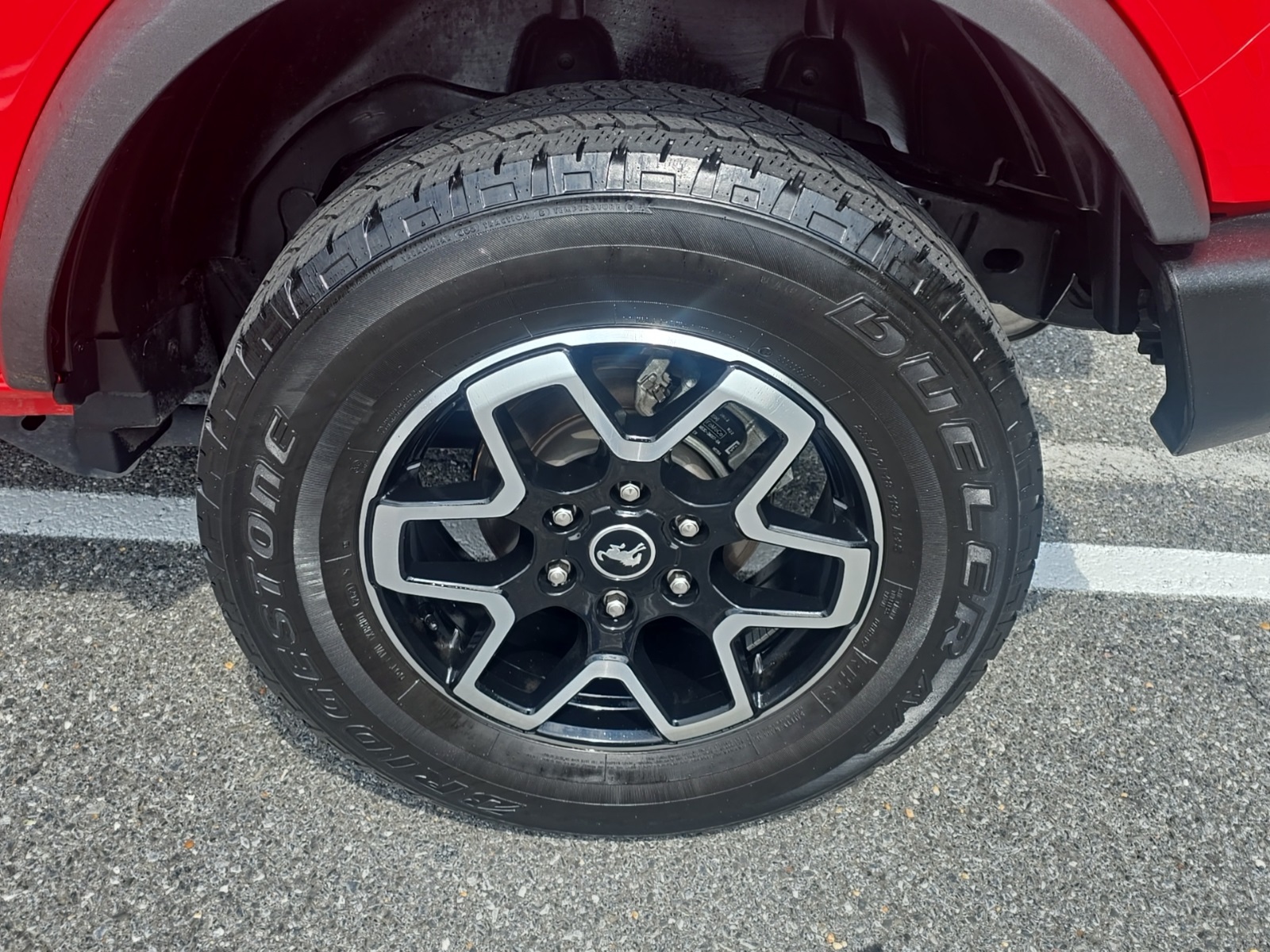 2023 Ford Bronco Base photo 7