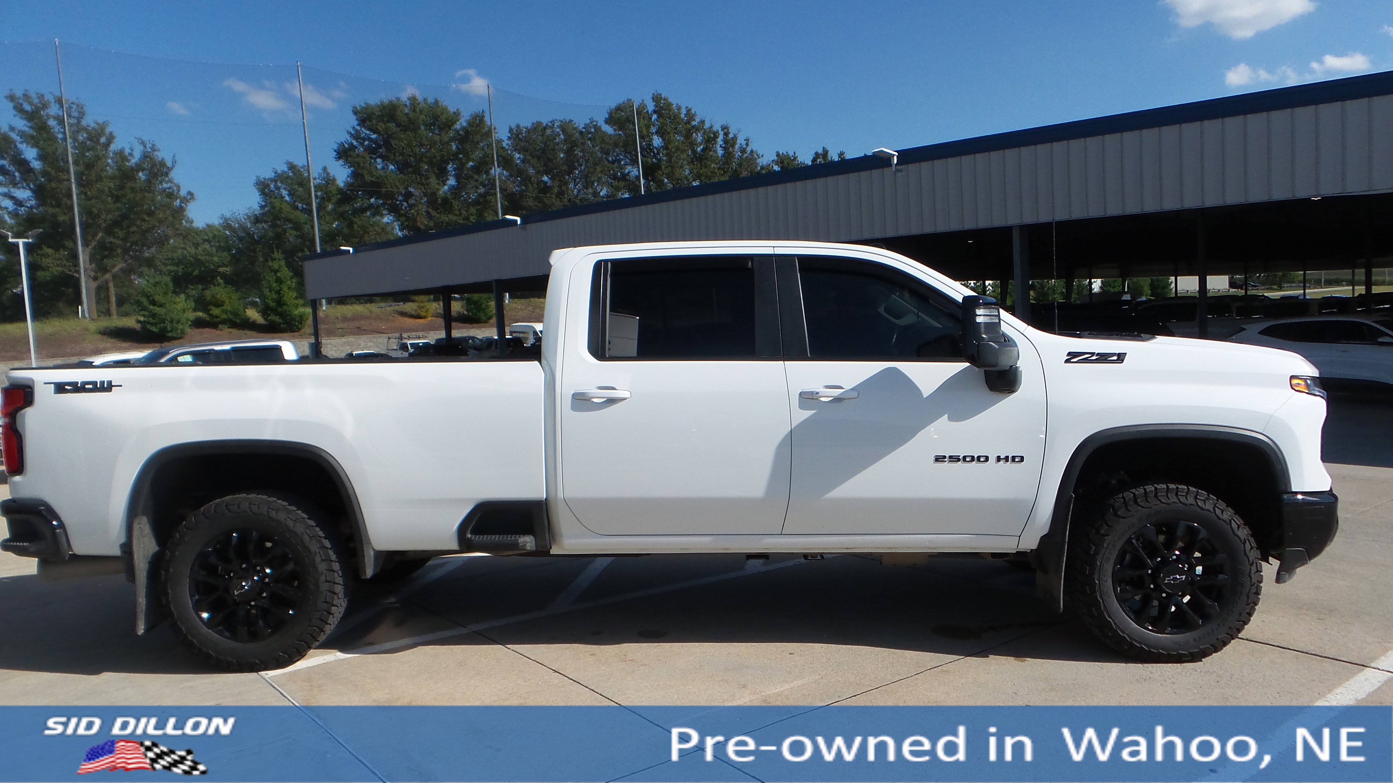 2025 Chevrolet Silverado 2500HD LT photo 5