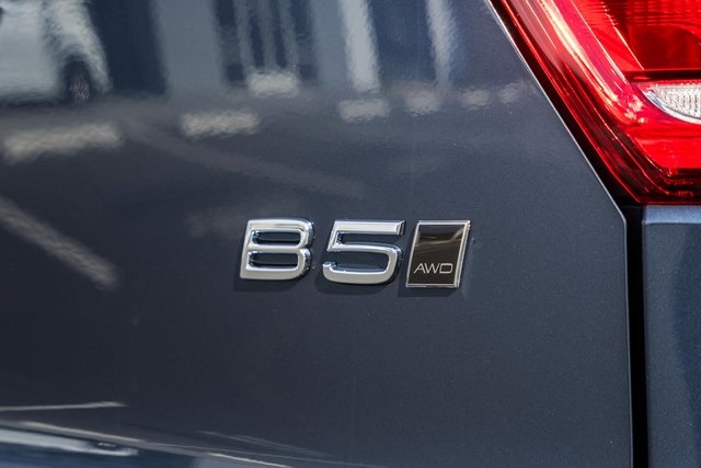 2026 Volvo XC40 AWD photo 5