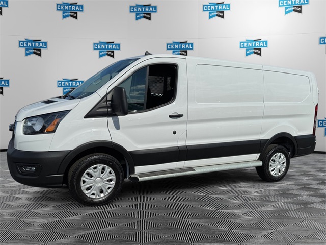 2024 Ford Transit photo 2