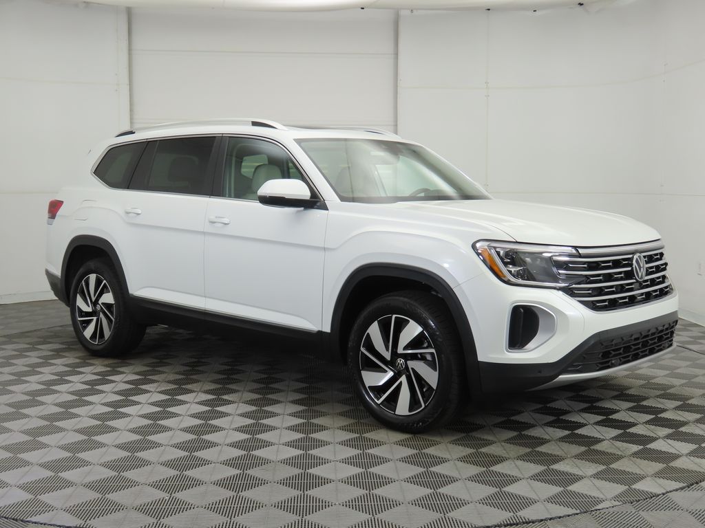 2026 Volkswagen Atlas SEL photo 3