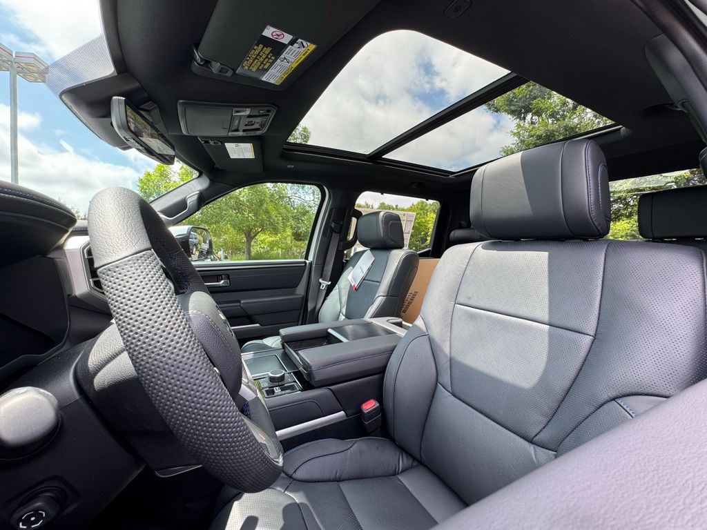 2025 Toyota Tundra Platinum CrewMax photo 18