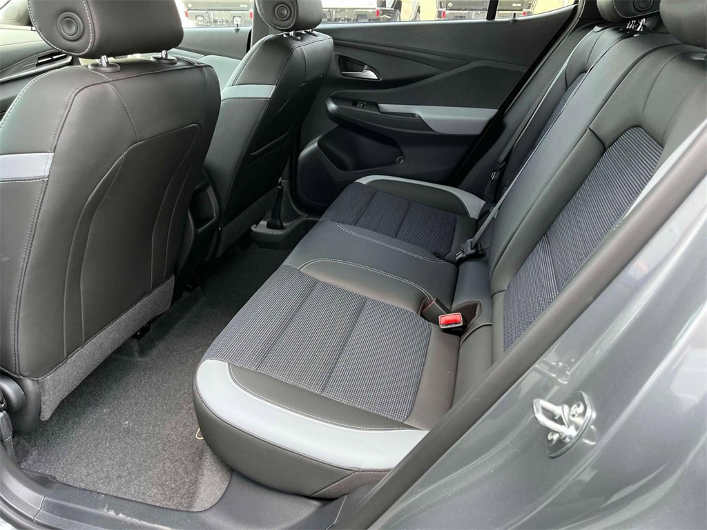 2025 Buick Envista Preferred photo 16