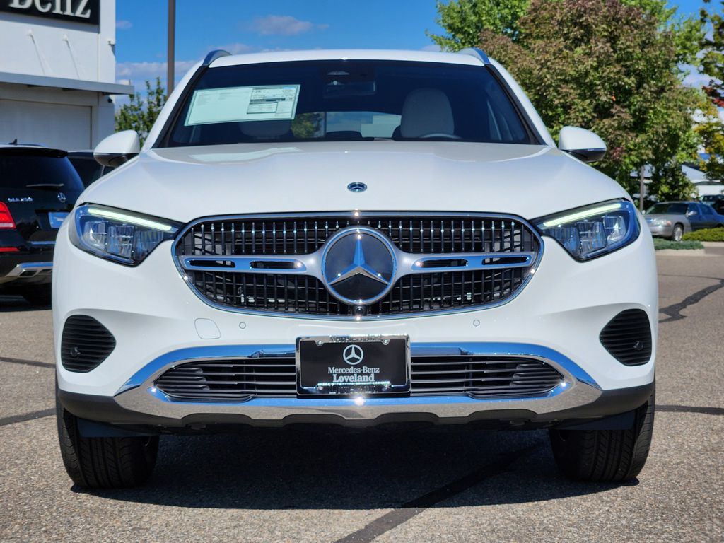 2026 Mercedes Benz GLC 300 4MATIC photo 2