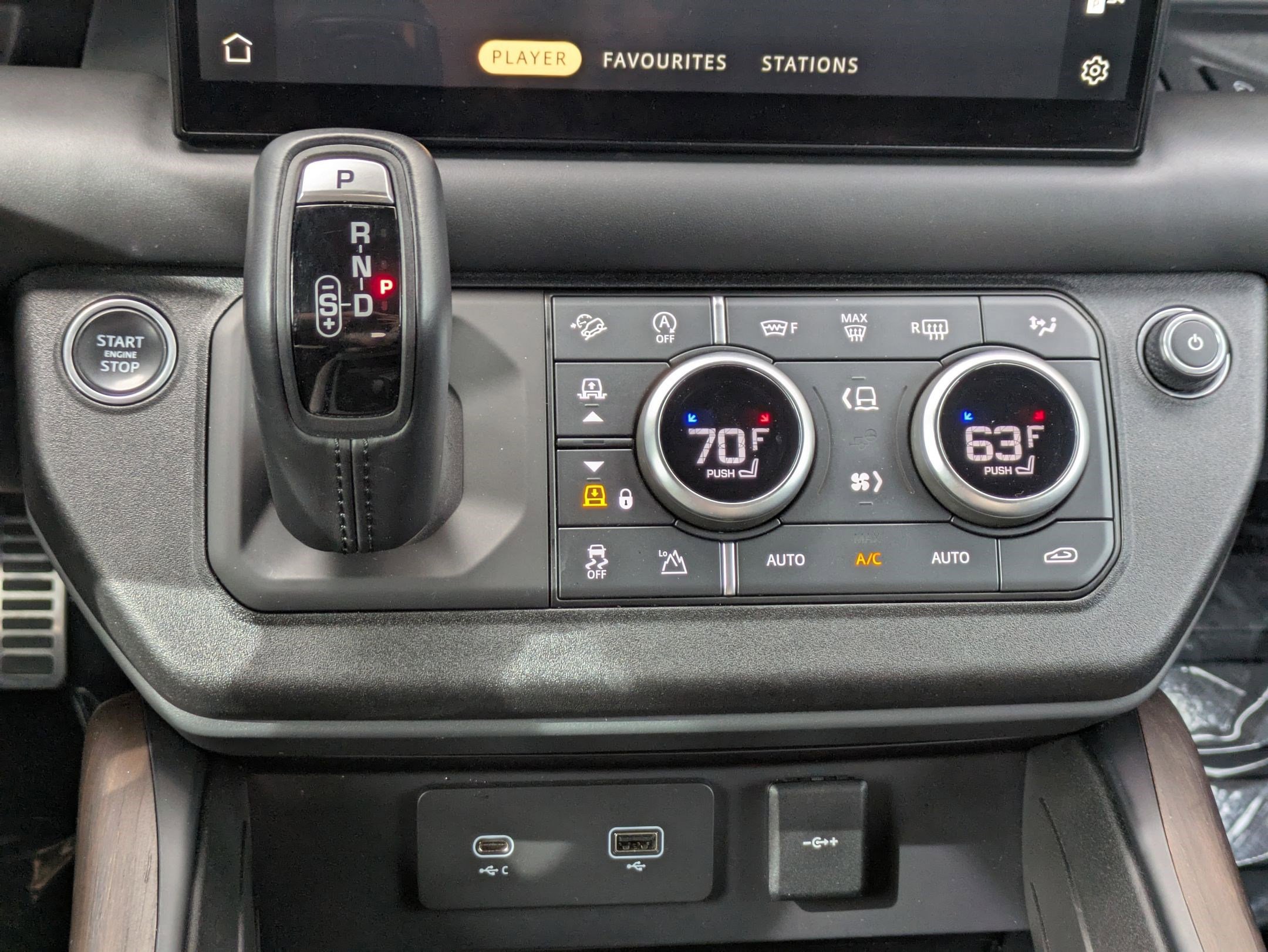 2023 Land Rover Defender 110 X photo 18