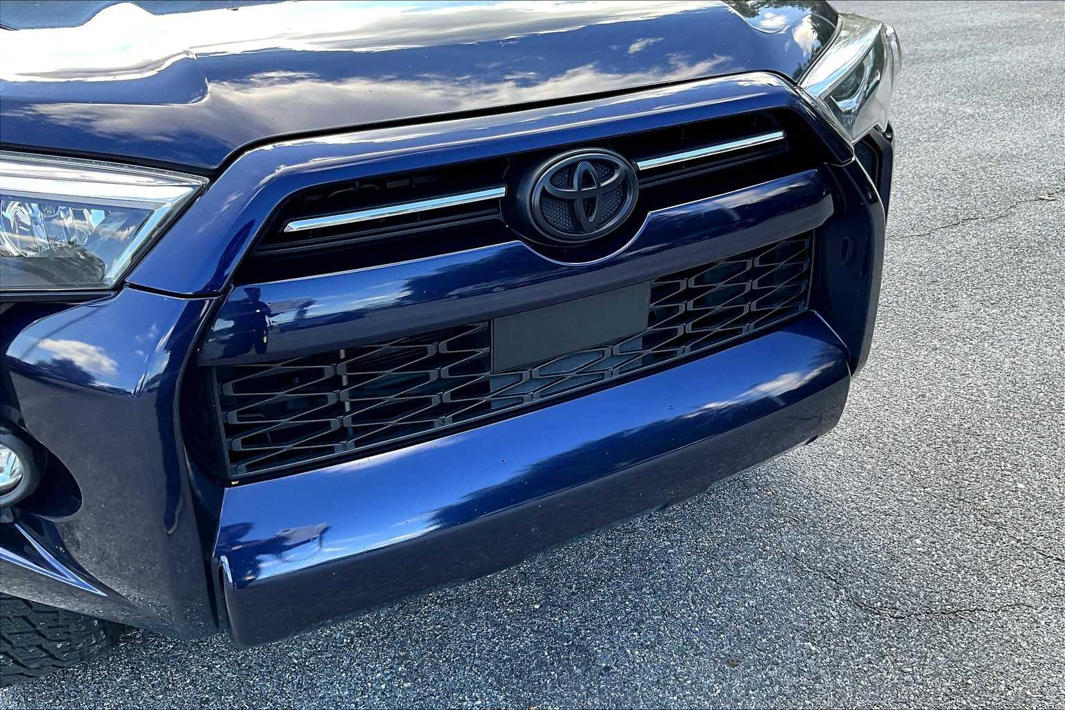 2021 Toyota 4Runner SR5 4WD photo 25