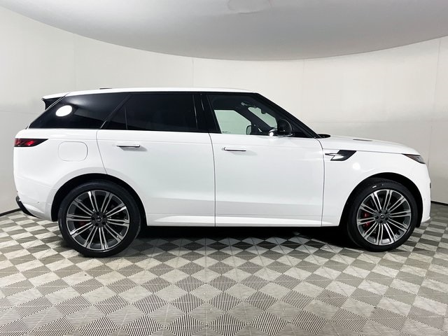 2025 Land Rover Range Rover Sport SE photo 6