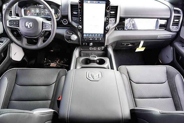 New 2026 Diamond Black Crystal Pearl-Coat Exterior Paint RAM Laramie image 26