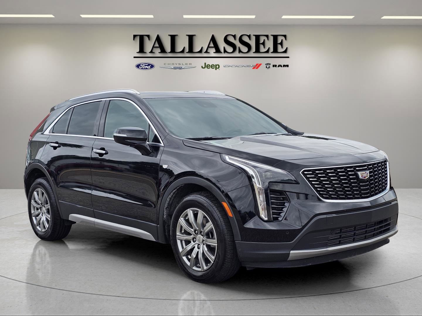 2023 Cadillac XT4 Premium Luxury photo 4