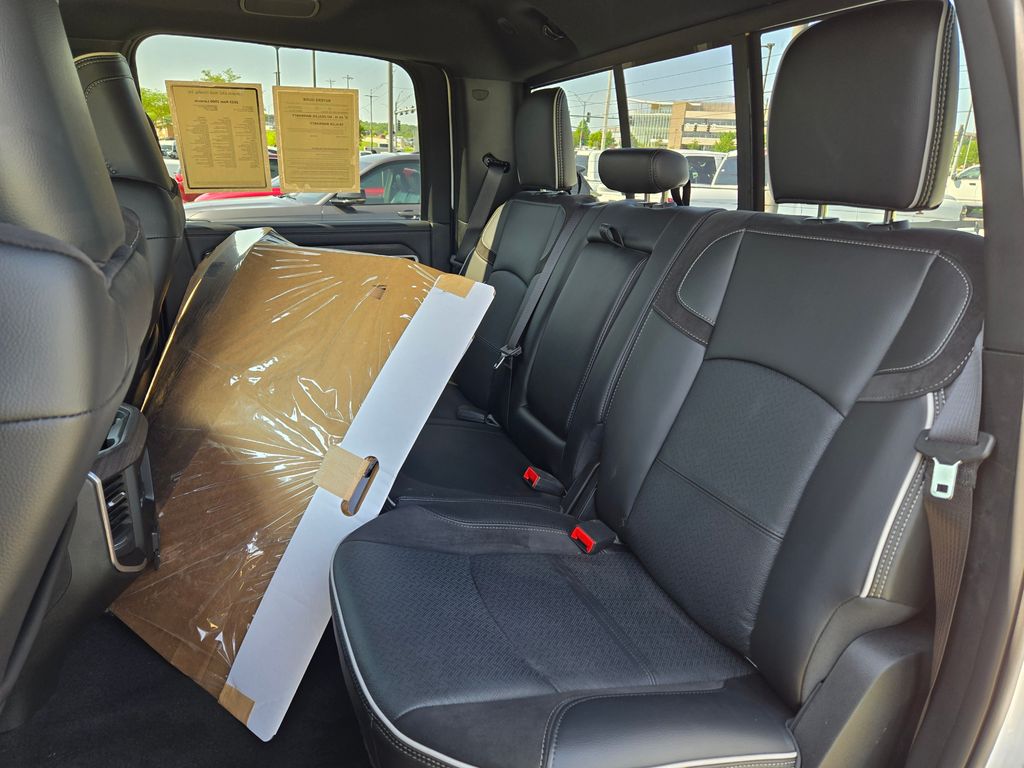 2025 Ram 2500 Laramie photo 25