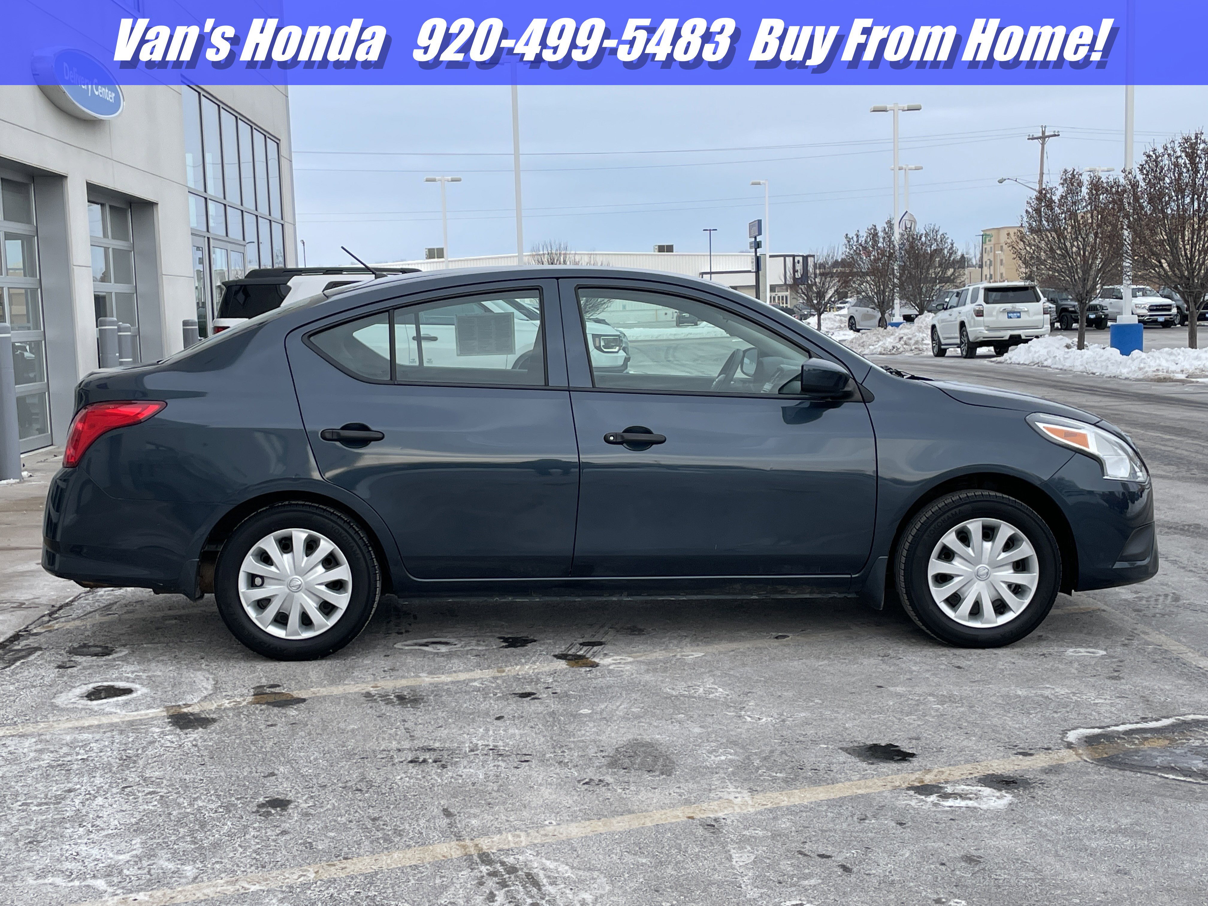 Used 2017 Nissan Versa Sedan S with VIN 3N1CN7AP3HL862309 for sale in Green Bay, WI