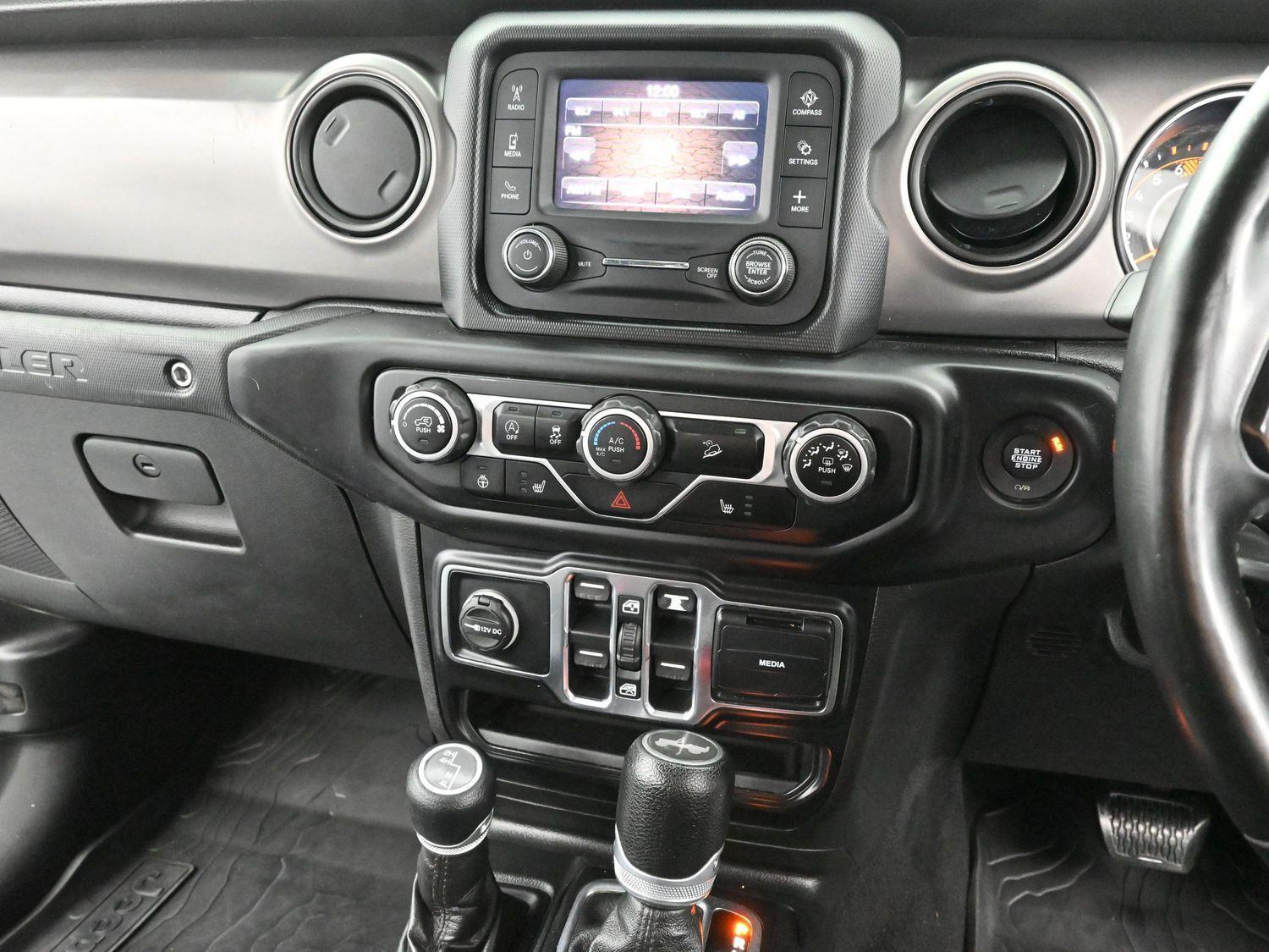 2021 Jeep Wrangler Unlimited Sport photo 18