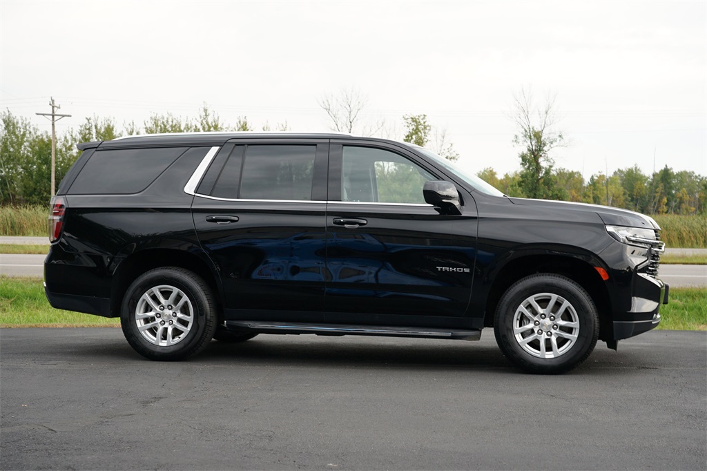 2021 Chevrolet Tahoe LT photo 2