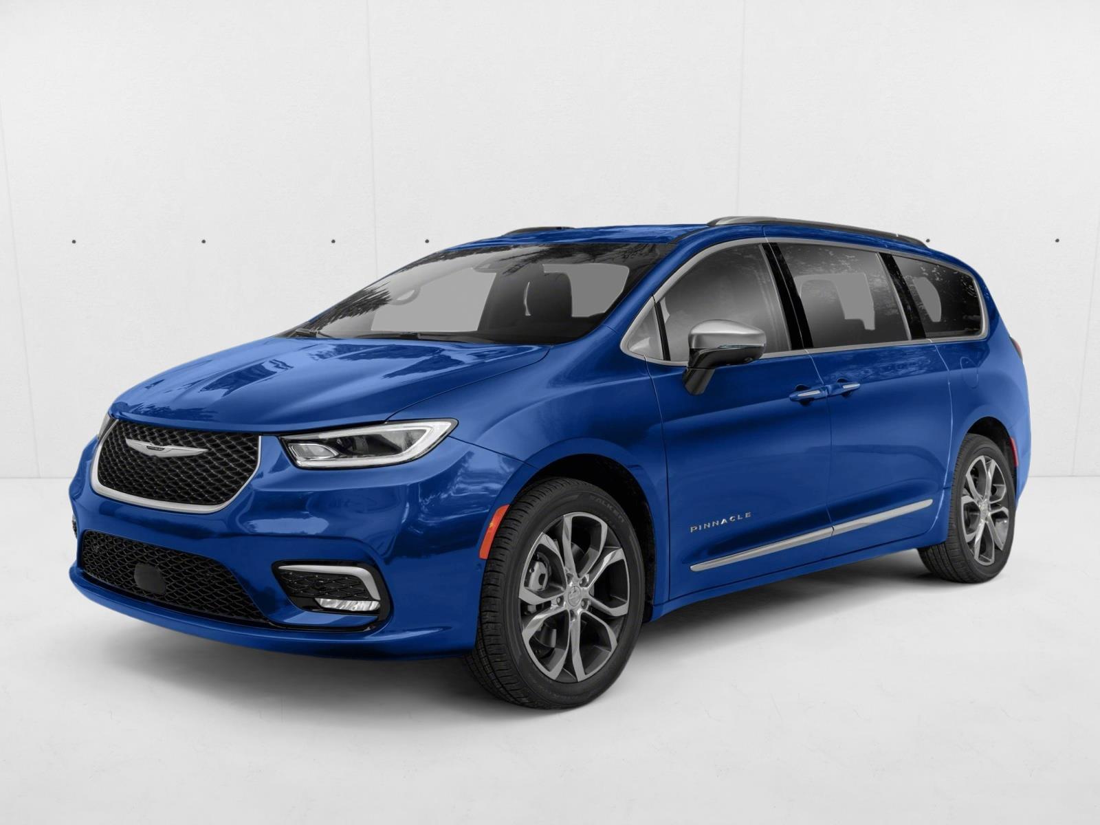 2021 Chrysler Pacifica Touring's photo