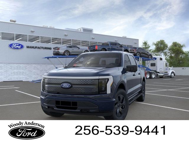 2025 Ford F-150 Lightning photo 2