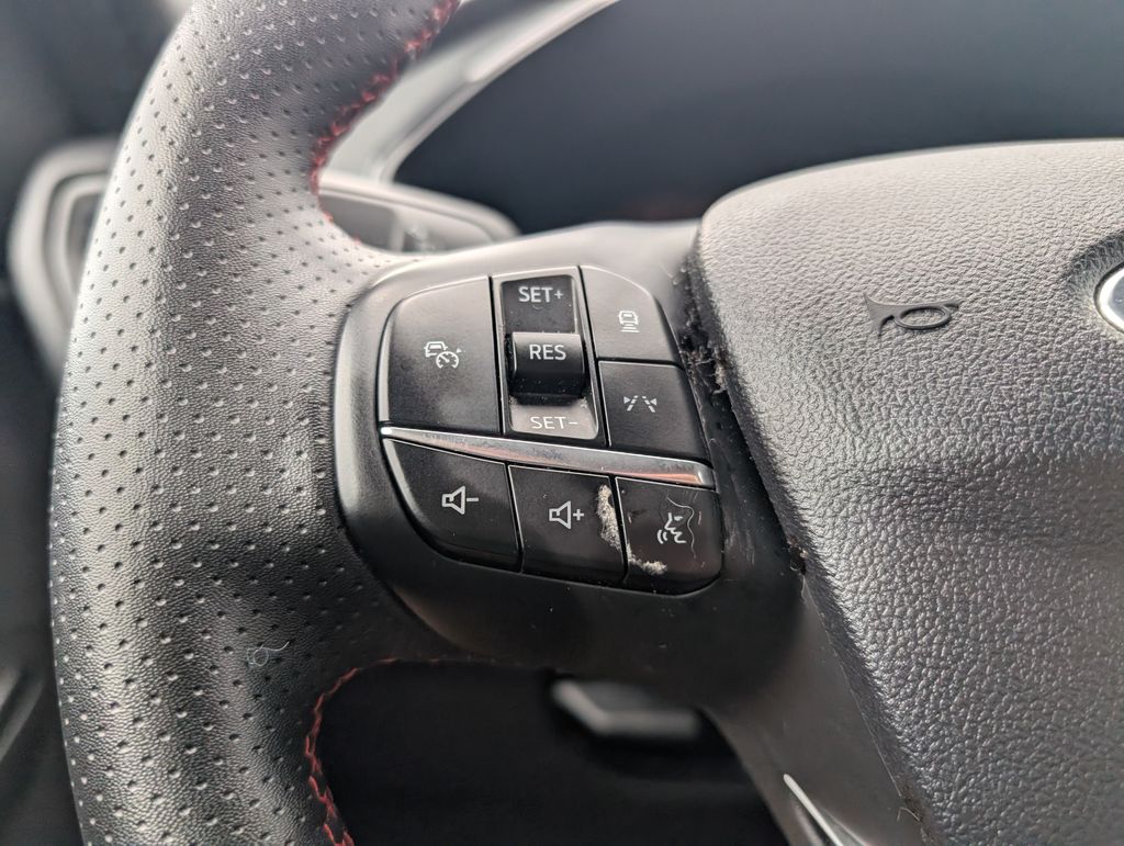 2023 Ford Escape ST-Line photo 14