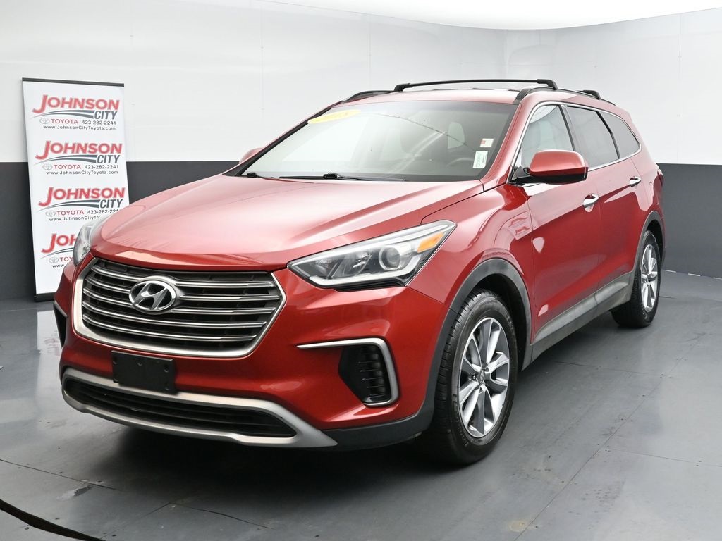 2018 Hyundai Santa Fe SE photo 3