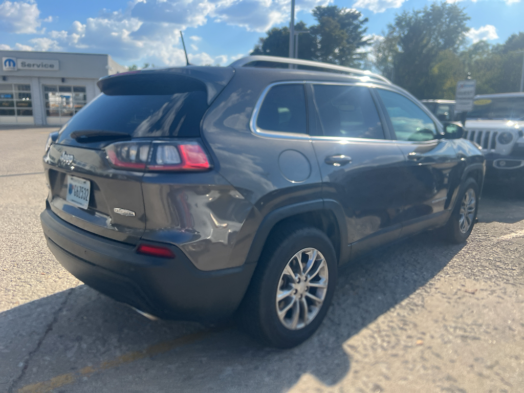 2021 Jeep Cherokee Latitude Lux photo 3