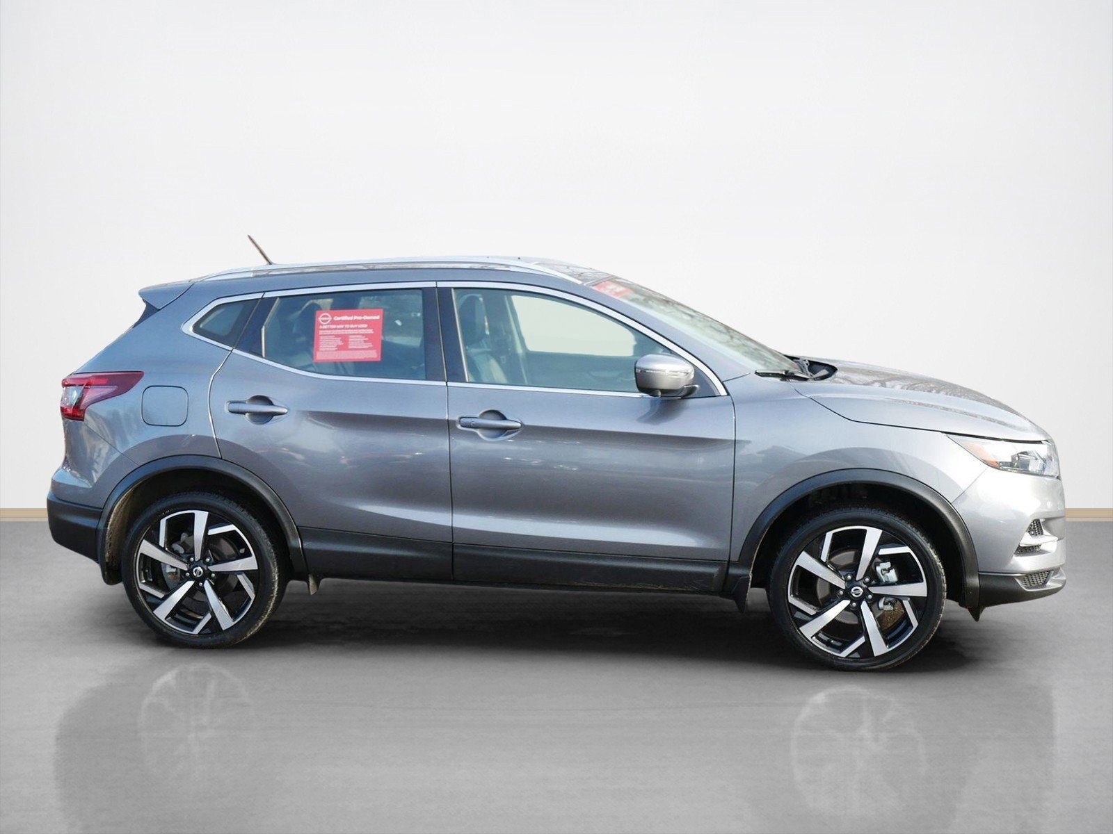 Certified 2022 Nissan Rogue Sport SL with VIN JN1BJ1CW8NW499441 for sale in Maplewood, Minnesota