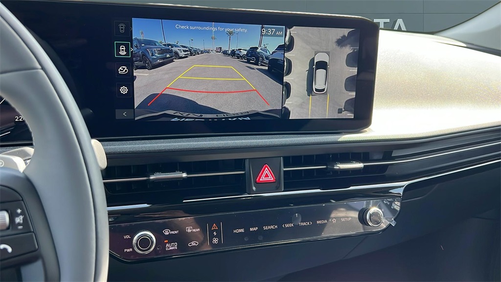 2025 Kia EV6 Light photo 22
