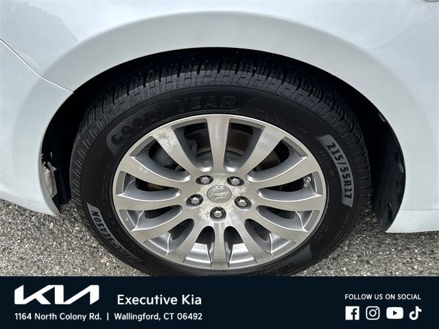 2013 Suzuki Kizashi photo 7