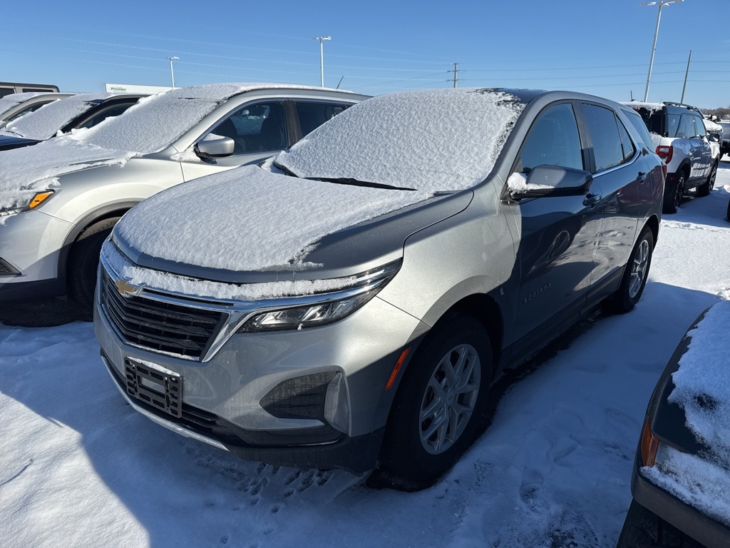 2024 Chevrolet Equinox LT's photo