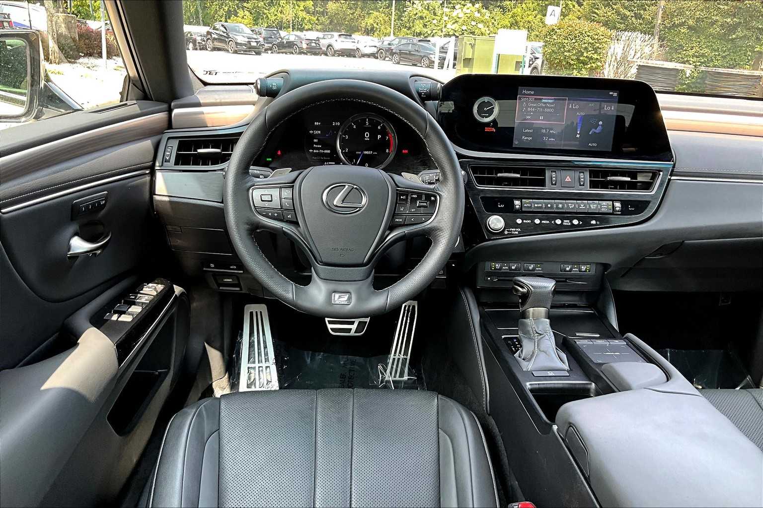 2022 Lexus ES F SPORT Handling photo 5