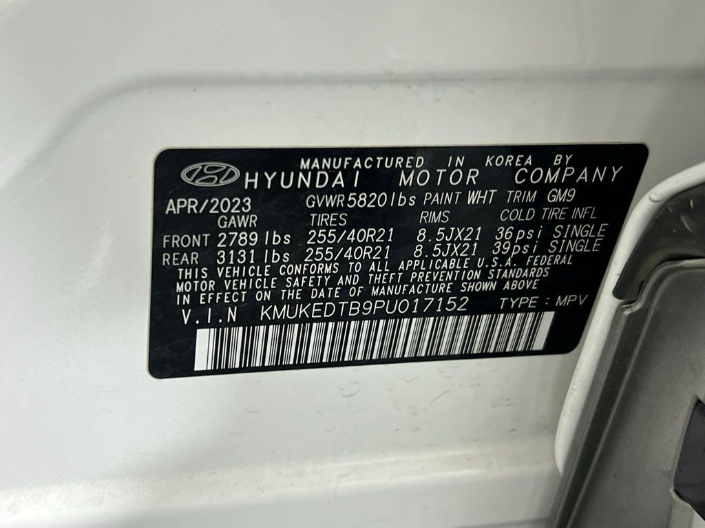 2023 Genesis GV60 Performance photo 32
