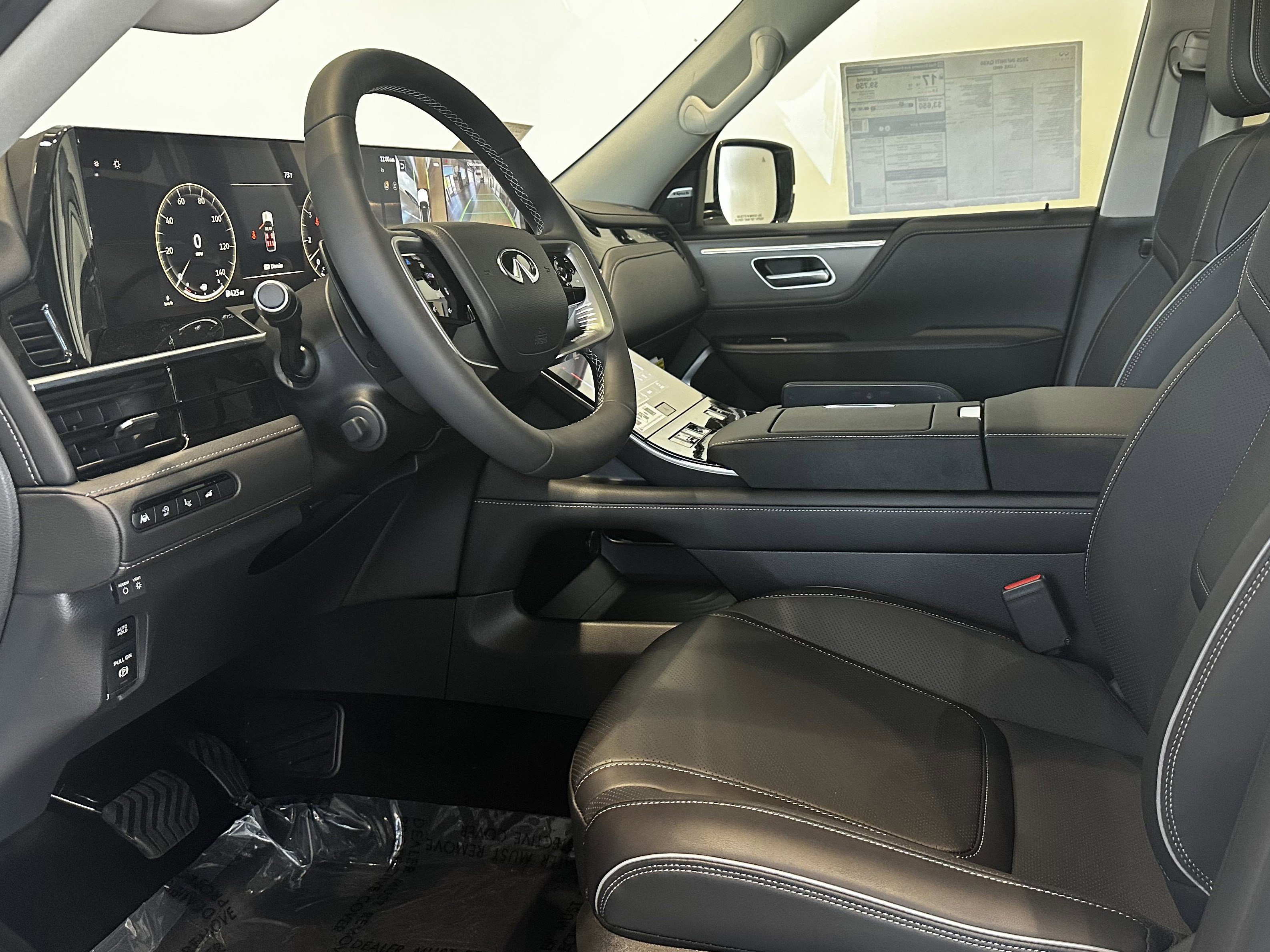 2026 Infiniti QX80 photo 9