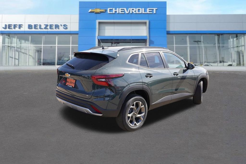 2026 Chevrolet Trax LT photo 3