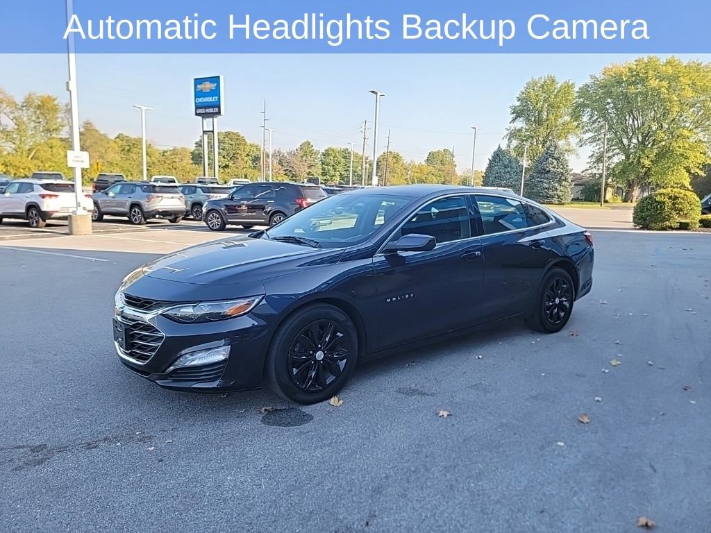 2023 Chevrolet Malibu 1LT photo 2