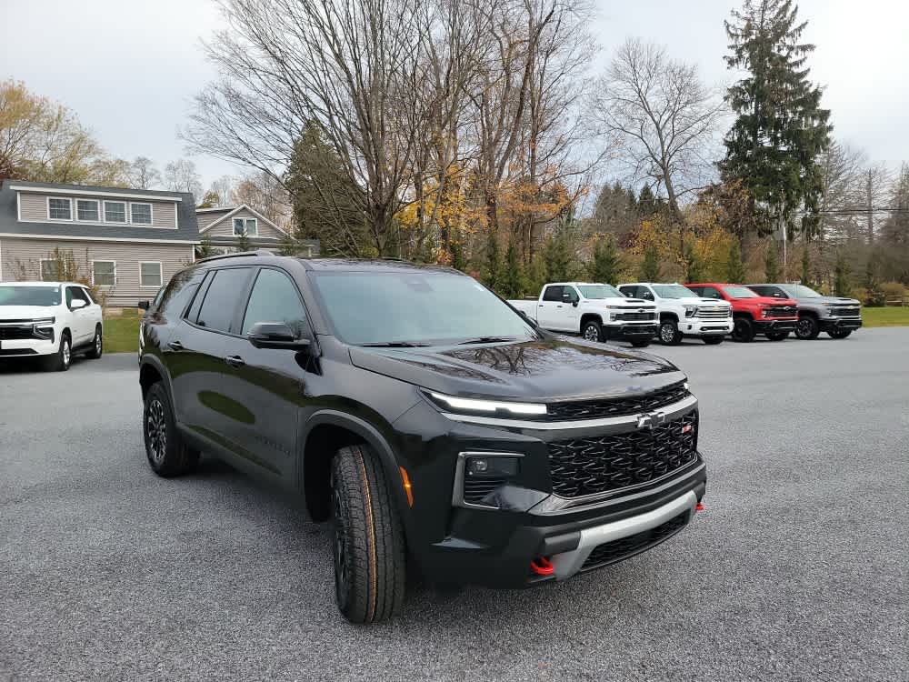 2026 Chevrolet Traverse Z71 photo 4