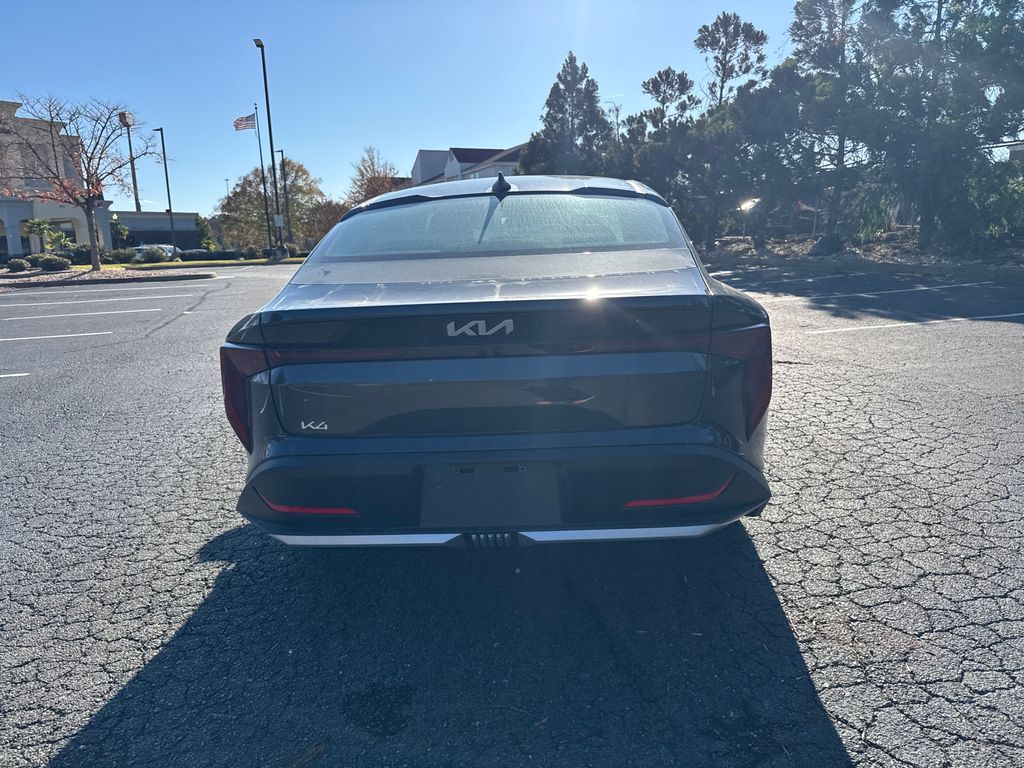 2025 Kia K4 LXS photo 3
