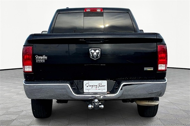 2015 Ram 1500 SLT photo 6