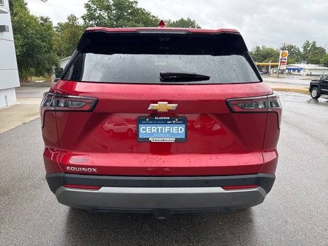 2025 Chevrolet Equinox LT photo 2