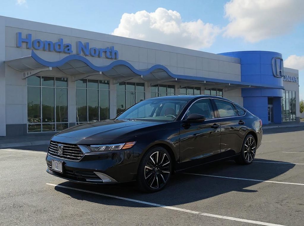 2025 Honda Accord Hybrid Touring's photo