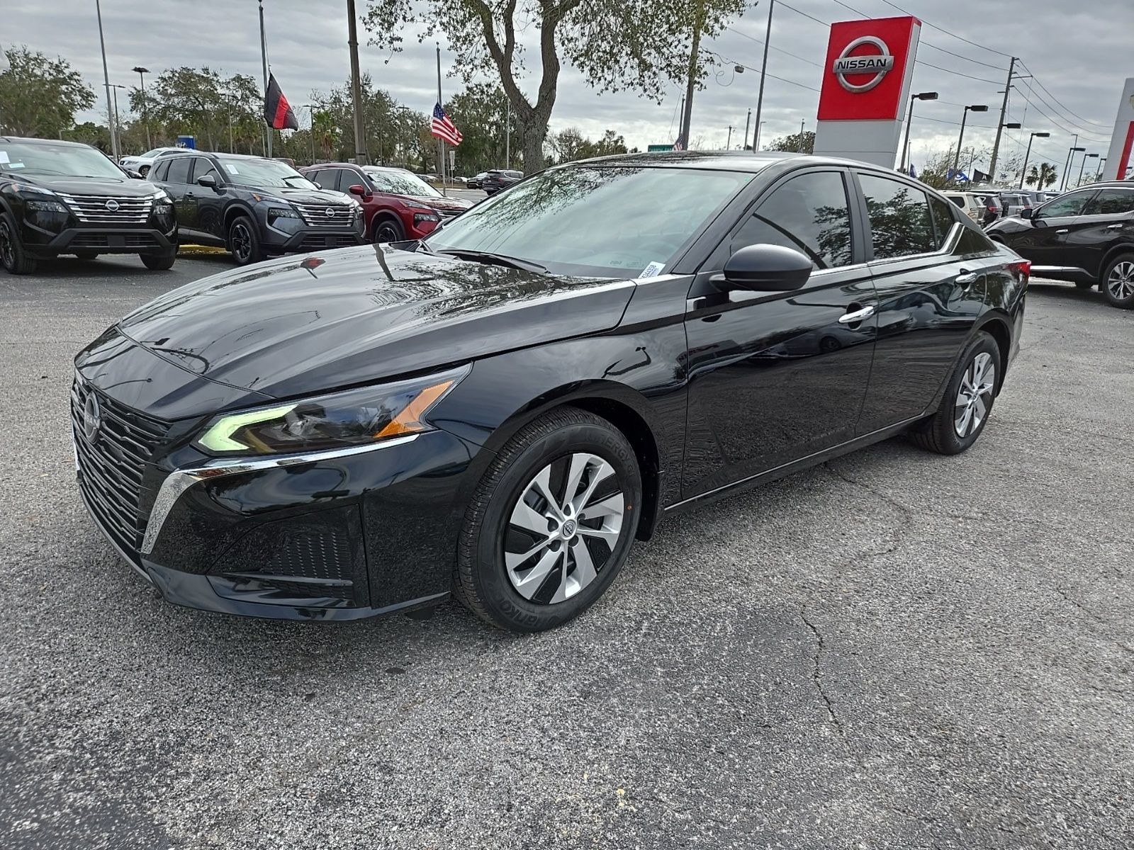 2025 Nissan Altima 2.5 S photo 3