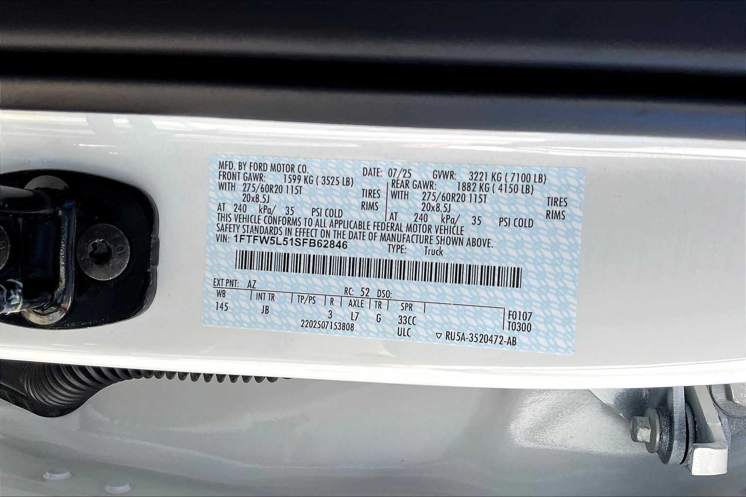 2025 Ford F-150 Lariat photo 18